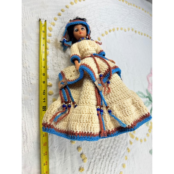 Vintage‎ Native American Style Doll Crochet Dress Collectible Souvenir Display - Picture 3 of 9